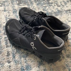 On Cloud Black Sneakers Size 8